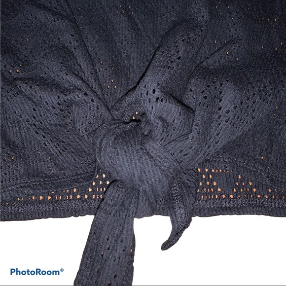 Madewell Black Modern Tie-Front Tee in Geo-Eyelet size Medium - Picture 6 of 11